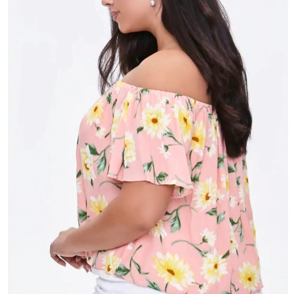 (NEW) Woven Top - off shoulder - Picture 2 of 4